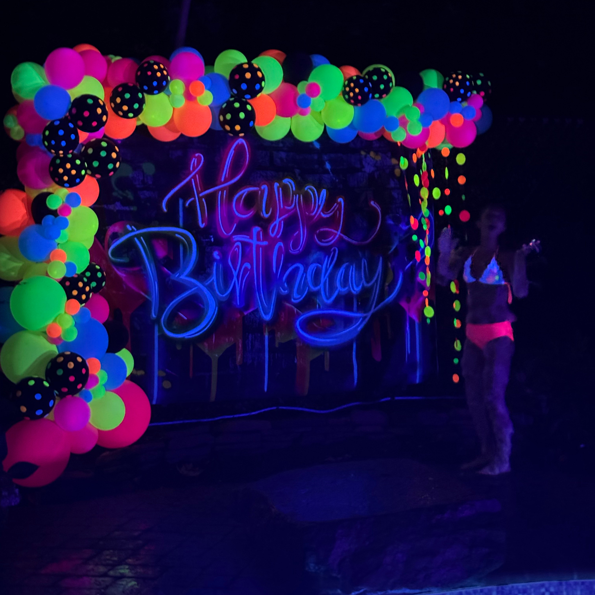 ⚡️Neon  Balloon Garland Kit ⚡️